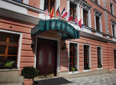 Romantický a luxusný vikend v 4* hoteli Carlton s raňajkami pre dvoch v Prahe.