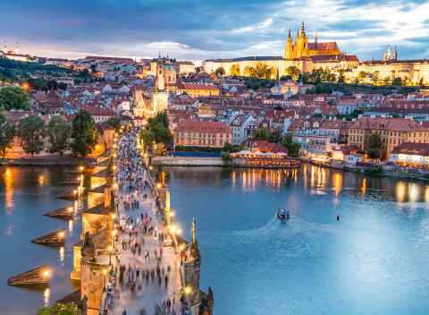 Praha v centre mesta 250 m od zastávky metra v Hoteli Otar *** s raňajkami a transportom zo stanice.
