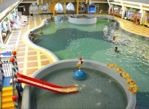 Relaxačný pobyt vo Veľkom Mederi vo Ville Lux len kúsok od termálneho kúpaliska Thermal Corvinius. príďte si užiť krásny predĺžený víkend.