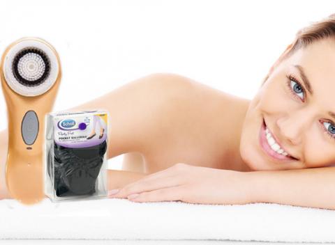 Sonický čistič pleti PureSkin a balerínky ako darček. Špeciálna kefka na pleť, ktorá šetrne odstraňuje všetky nečistoty.