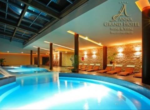 Nechajte sa rozmaznávať a vydajte sa do luxusného Grand hotela Anna**** v Maďarsku s bohatou polpenziou a neobmedzeným vstupom do wellness.