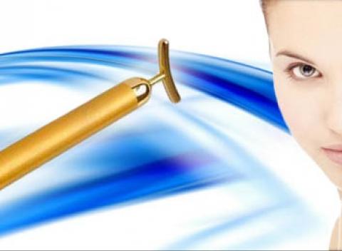 Masážny prístroj Proskin beauty bar, ktorý s pomocou vibrácií vyhladzuje vrásky na vašej tvári. Jedinečná pomôcka pre vašu dokonalú krásu. 