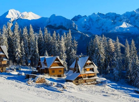 Komfortné ubytovanie, horské okolie a relax vás čakajú v Nosal Premium Resort Zakopane.