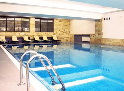 Ak milujete spojenie aktívneho odpočinku a relaxu vo wellness, vyberte sa na sever do poľského Zakopaného. Tu na vás čaká penzión Sośnica. 