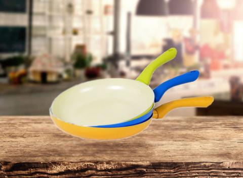 Rozveseľte vaše varenie s farebnými keramickými panvicami značky ODELO. Majú nepriľnavý keramický povrch a efektívny rozvod tepla.