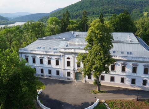 Prežite rozprávku vo dvojici v kaštieli s kráľovským wellness. Romantický pobyt v Hoteli Gino Park Palace**** s polpenziou. 