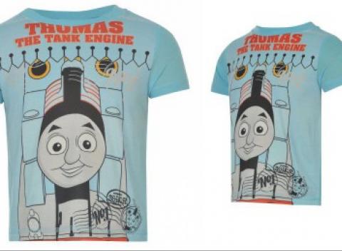 Aj vaše deti si nenechajú ujsť rozprávku o mašinke Tomáš? Prekvapte ich tričkom v motíve tohto animovaného hrdinu. Veľkosti už od 3 rokov.