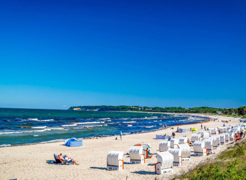 Poľsko pri Baltskom mori v Kołobrzegu v Hoteli New Skanpol *** s neobmedzeným vstupom do wellness a polpenziou.