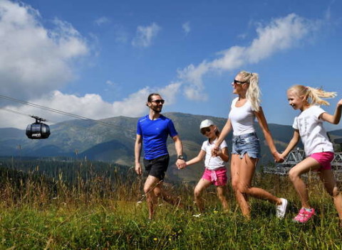 Letné prázdniny v Hoteli Grand**** Jasná, wellness, polpenzia + dieťa do 6 rokov zdarma.