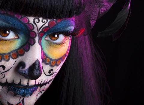 Naučte sa základy maskérstva počas skvelého workshopu, ktorý vás naučí základné maskérske techniky či dobré tipy a triky.