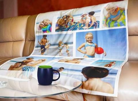Originálna fotodeka z vašich fotiek – 120x150 či 140x200 cm. Ponorte sa do tých najkrajších spomienok, ktoré vás zahrejú na tele aj duši.