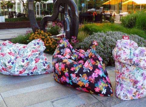 Tuli vak ako vianočný darček-poukážka 100 € za skvelých 49 €. Pohodlný sedací vak pre deti, rodinu, vhodný do bytu, terasu, či kancelárie. 