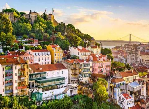 Navštívte očarujúce hlavné mesto Portugalska! Pobyt v modernom štvorhviezdičkovom hoteli v Lisabone s raňajkami a welcome drinkom.