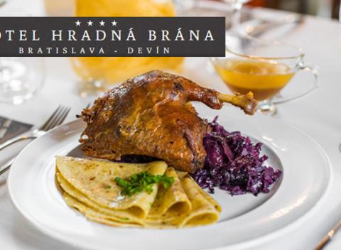 Vydajte sa na prechádzku na hrad Devín a zavŕšite ju kačacími hodmi aj s polievkou v reštaurácii hotela Hradná Brána. 