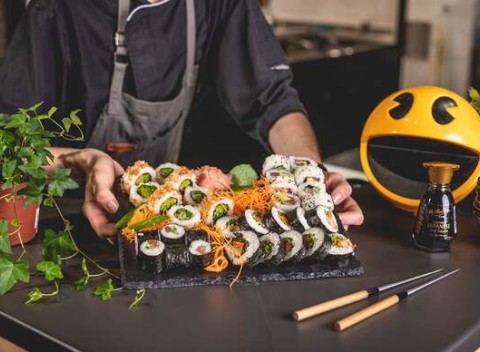 Žravka Bistro: Sushi set so sebou, ktorý má štýl. Sushi sety pre 1 alebo 2 osoby.