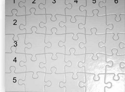 Vytvorte si vlastné puzzle - 30 dielové a zabavte sa pri jeho skladaní. Na puzzle je možné potlačiť vlastnú grafiku, fotografiu či nápis.