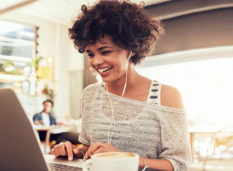 Ukáž svetu cudzí jazyk! Efektívny online kurz angličtiny počas 3, 6 - 12 mesiacov. Objavujte nové miesta a kultúry či nájdite si novú prácu.