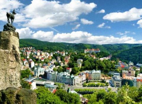Nenechajte sa dvakrát prehovárať a poďte si užiť parádny odpočinok do Karlových Varov, ktoré sú svetovo známym kúpeľnými mestom.