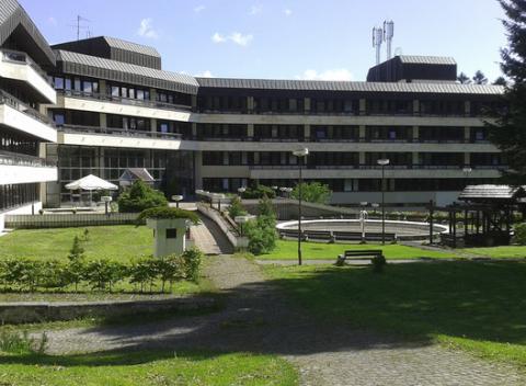 Inhalujte čerstvý vzduch v krásnej tatranskej prírode. Relaxačný pobyt s polpenziou a 3-hod. vstupom do vodného sveta.