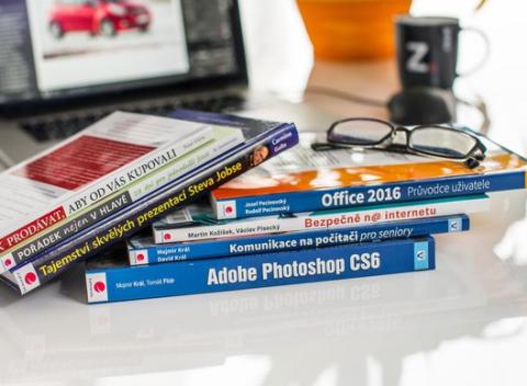 Motivačné knihy a tituly z oblasti osobného rozvoja a IT. Občas sa každý človek vo svojom živote ocitne na križovatke. 