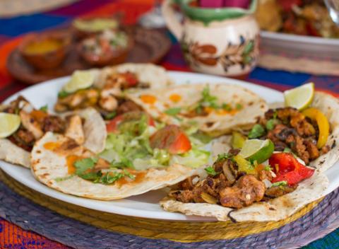 2x menu aj s 500 ml nápojom na výber v reštaurácii Blue Agave. Typický mexický štýl, kde vám jedlo pripraví rodený Mexičan.