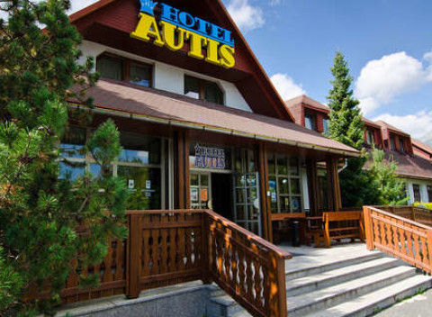 Dovolenka pod majestátnymi štítmi Tatier s polpenziou, saunou a 2 deťmi do 6 rokov v hoteli Autis***.