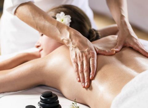 Doprajte si chvíľu iba pre seba v podobe originálnej čínskej masáže alebo relaxačného kúpeľa nôh z tradičných tibetských bylín. 