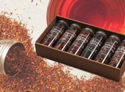 Nádherná kompozícia vône, farieb a chutí. Ovocné alebo ochutené čierne čaje zo zmesí ZLATEA - exkluzívne ochutnávacie sady.