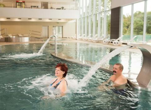 Pobyt plný zábavy, relaxu a wellness vo vodnom svete Thermal Park Nitrava. Dovolenka v komfortnom 3* hoteli s výdatnou polpenziou. 