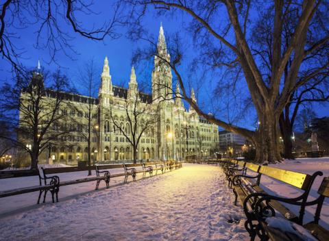 Nechajte sa zlákať a navštívte čarovnú metropolu našich rakúskych susedov! Štýlový a dizajnérsky hotel priamo v srdci Viedne, s raňajkami.