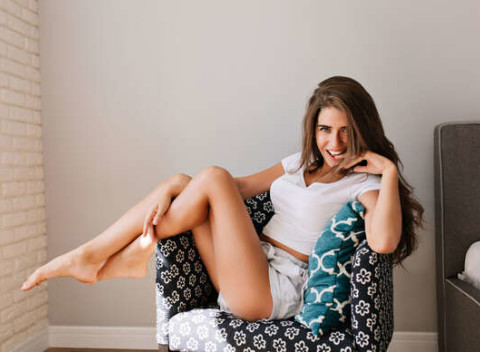 Vypnutá pokožka s prístrojovou lymfodrenážou a cvičením na vibračnej plošine.