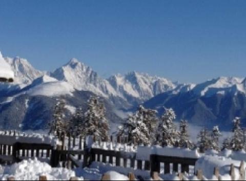 Dovolenka s polpenziou v Hoteli Goldene Rose 3***. Užite si lyžovanie, wellness alebo “len” oddych v rázovitom prostredí oblasti Tirolska. 