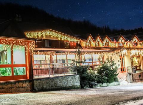 Vychutnajte si pohodu v krásnom obkolesení prírody v rekreačnej oblasti Drienica–Lysá. Relaxačný wellness pobyt v hoteli Šomka s polpenziou.