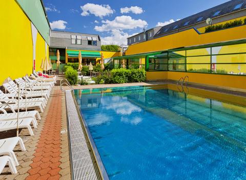Spoznajte nádherné mesto valčíkov - Viedeň. Relaxačný pobyt v centre mesta v modernom hoteli Vienna Sporthotel 4* s raňajkami a wellness. 