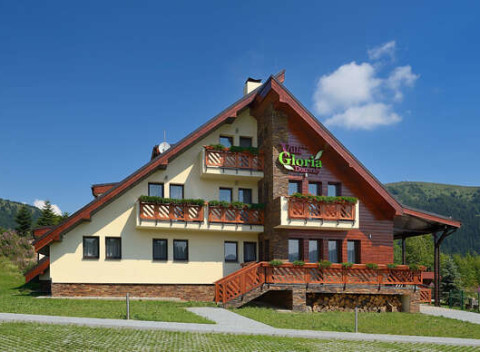 Štýlová Villa Gloria*** s jedinečnou polohou na Donovaloch a vstupom do wellness.