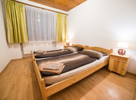 Hotel Krpáčovo ponúka ubytovanie s priamym prístupom na zjazdovky, tenisový kurt a fitnescentrum.