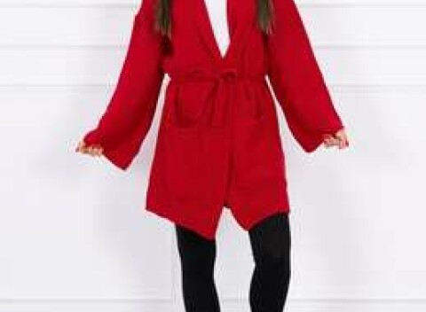 Dámsky elegantný sveter s viazaním v troch jesenných farbách z veľmi príjemného materiálu.