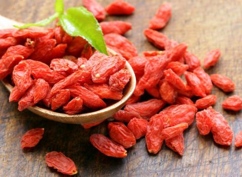 Goji - zázračné čínske ovocie. Najzdravšia známa rastlina obsahujúca 18 rôznych aminokyselín a až 21 stopových prvkov. 