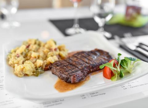 Valentínske 3-chodové menu plné chutí v exkluzívnom prostredí reštaurácie Gracia priamo na Dunaji si vás určite získa.