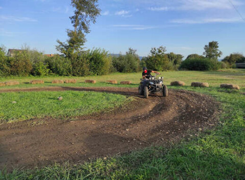 Safari jazda na elektrických štvorkolkách v Košiciach. Poďte si užiť 60 minútovú rekreačnú jazdu!