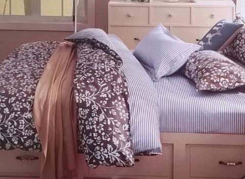 Šokujte oči susediek! Zaobstarajte si novú, krásnu posteľnú bielizeň. Skvelá 7-dielna posteľná súprava, viac moderných motívov.