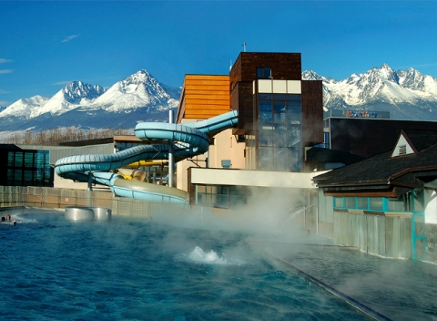 Príďte si vychutnať to najlepšie z prírodného bohatstva našich veľhôr! Dovolenka v raji vodných radovánok s polpenziou v Hoteli Seasons***.