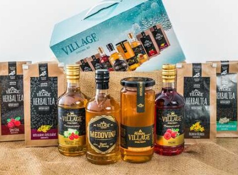 Balíček slovenskej medoviny, sirupov, čajov a medu v prémiovej kvalite.