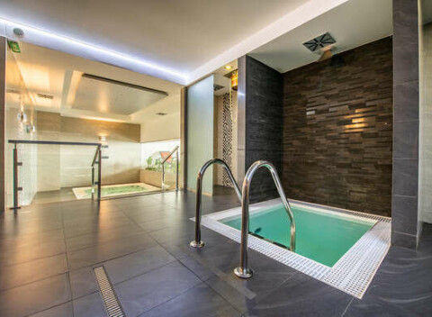 Hotel Lučivná***: Pobyt a wellness priamo pod štítmi Vysokých Tatier.