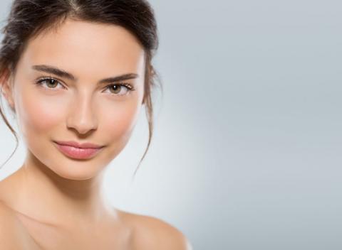 Omladzujúce ošetrenie botulotoxínom + diamantová dermabrázia. Nechajte sa rozmaznávať v salóne Beauty Expert, kde omladnete o pár rokov.