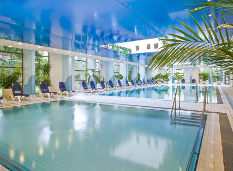 Budapešť luxusne v Danubius Hoteli Helia **** s termálnym wellness a polpenziou + deti do 12 r zdarma.