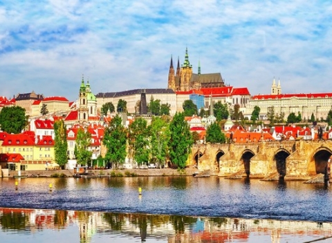 Spoznajte krásy a historické pamiatky stovežatej Prahy. Lacný pobyt v Prahe neďaleko centra s dieťaťom do 6r. zadarmo v Hosteli Marabou.