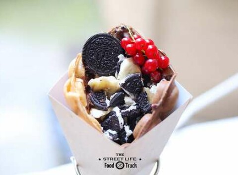 Bubble Waffle: Valentínske waffle pre dvoch podľa vlastného výberu + milkshakes či domáca limonáda.