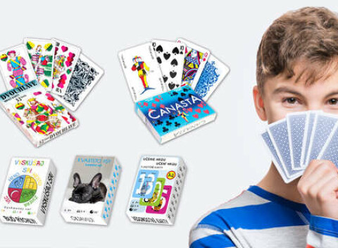 Zabavte sa kdekoľvek: Balíčky kariet a didaktických hier pre deti aj dospelých.