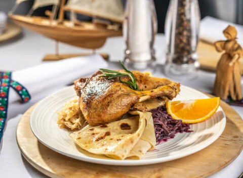 Kačacie alebo husacie hody z reštaurácie Leberfinger, so sebou